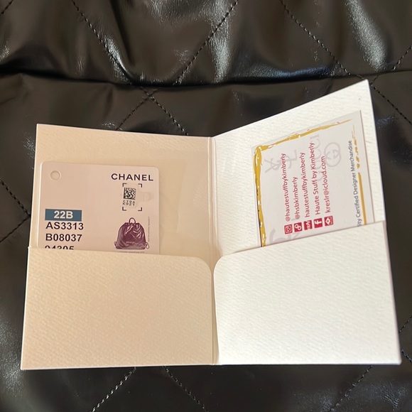 CHANEL 22B 22 Backpack Black Gold Hardware PRISTINE Full Set - Picture 15 of 15